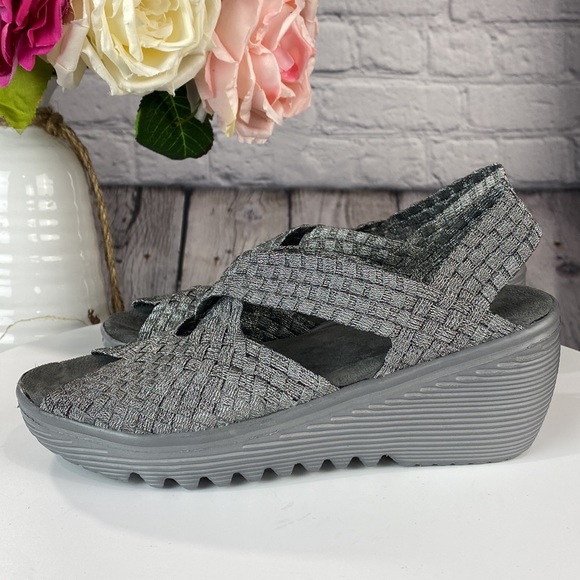 ATHETECH MAREENA Metallic Silver Woven Open Toe Sling Back Low Heel Sandals - Picture 4 of 17